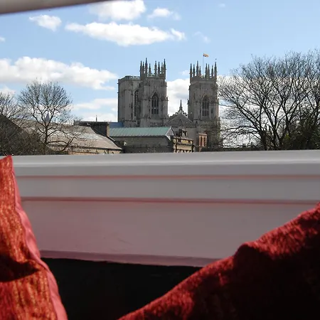 Minster Walk 4* 요크